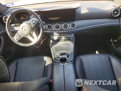 Zdjęcie 8 z 12 samochodu: 2020 MERCEDES-BENZ E 350 VIN:W1KZF8DB1LA824755 - miniatura