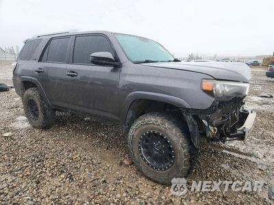 Czwarte zdjęcie samochodu z boku: 2015 TOYOTA 4RUNNER SR5 VIN:JTEBU5JR3F5268944 - miniatura