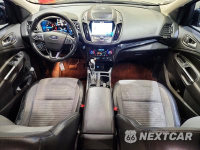 Zdjęcie 8 z 13 samochodu: 2019 FORD ESCAPE SE VIN:1FMCU9GD1KUB30469 - miniatura