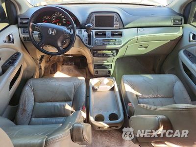 Zdjęcie 8 z 13 samochodu: 2006 HONDA ODYSSEY TOURING VIN:5FNRL38876B017415 - miniatura