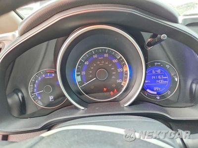 Zdjęcie 9 z 13 samochodu: 2019 HONDA FIT LX VIN:3HGGK5H45KM753568 - miniatura