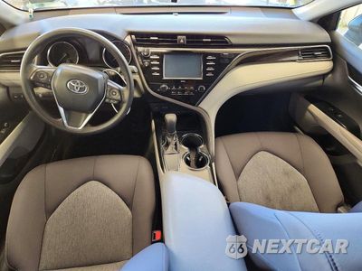 Zdjęcie 8 z 13 samochodu: 2020 TOYOTA CAMRY LE VIN:4T1C11AK8LU875903 - miniatura