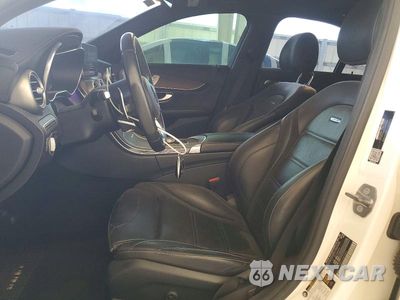 Zdjęcie 7 z 12 samochodu: 2020 MERCEDES-BENZ C 63 AMG-S VIN:55SWF8HB0LU329265 - miniatura