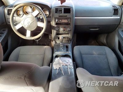 Zdjęcie 8 z 13 samochodu: 2008 DODGE CHARGER VIN:2B3KA43G78H196601 - miniatura