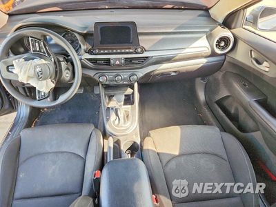Zdjęcie 8 z 13 samochodu: 2020 KIA FORTE FE VIN:3KPF24AD4LE168667 - miniatura
