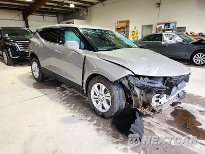 Czwarte zdjęcie samochodu z boku: 2021 CHEVROLET BLAZER 2LT VIN:3GNKBHR40MS519014 - miniatura