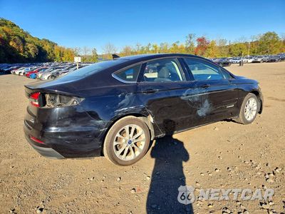 Trzecie zdjęcie samochodu z tyłu: 2019 FORD FUSION SE VIN:3FA6P0LU1KR192204 - miniatura