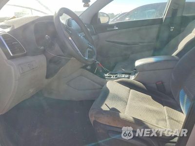 Zdjęcie 7 z 13 samochodu: 2019 HYUNDAI TUCSON SE VIN:KM8J2CA43KU846955 - miniatura