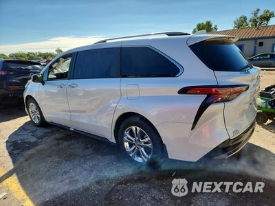 Drugie zdjęcie samochodu z przodu: 2024 TOYOTA SIENNA PLATINUM 7-PASSENGER VIN:5TDESKFC2RS148318 - miniatura