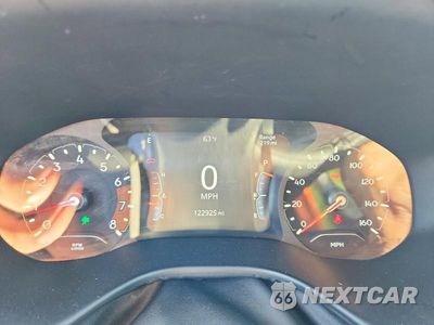Zdjęcie 9 z 13 samochodu: 2023 JEEP COMPASS LATITUDE VIN:3C4NJDBN8PT562034 - miniatura