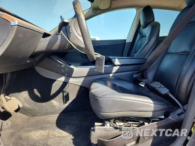 Zdjęcie 7 z 13 samochodu: 2022 TESLA MODEL Y VIN:7SAYGAEE4NF381906 - miniatura
