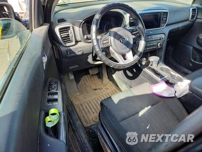 Zdjęcie 8 z 13 samochodu: 2021 KIA SPORTAGE LX VIN:KNDPMCAC8M7915401 - miniatura