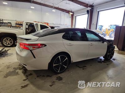 Trzecie zdjęcie samochodu z tyłu: 2019 TOYOTA CAMRY XSE V6 VIN:4T1BZ1HK5KU024862 - miniatura