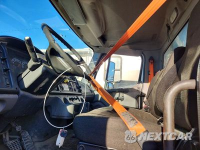 Zdjęcie 7 z 13 samochodu: 2016 FREIGHTLINER BUSINESS CLASS M2 FLATBED TRUCK VIN:1FVHCYCY3GHHF7841 - miniatura