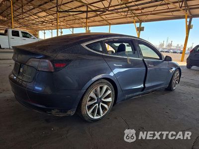 Trzecie zdjęcie samochodu z tyłu: 2019 TESLA MODEL 3 VIN:5YJ3E1EBXKF194622 - miniatura