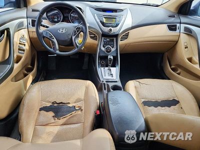 Zdjęcie 8 z 12 samochodu: 2013 HYUNDAI ELANTRA LIMITED VIN:KMHDH4AE4DU531241 - miniatura