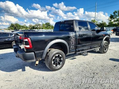 Trzecie zdjęcie samochodu z tyłu: 2019 RAM 2500 POWERWAGON VIN:3C6TR5EJ8KG709184 - miniatura