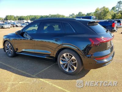 Drugie zdjęcie samochodu z przodu: 2021 AUDI E-TRON PREMIUM PLUS VIN:WA1LAAGE6MB028990 - miniatura