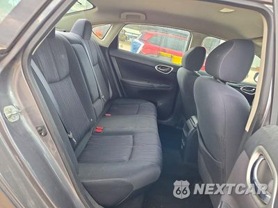Zdjęcie 10 z 12 samochodu: 2018 NISSAN SENTRA SV VIN:3N1AB7AP2JL646344 - miniatura