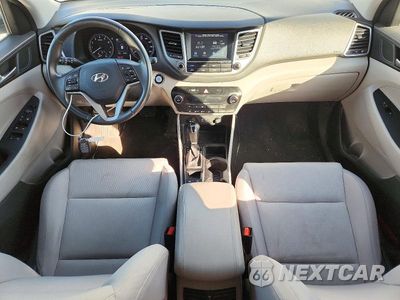 Zdjęcie 8 z 13 samochodu: 2018 HYUNDAI TUCSON VALUE VIN:KM8J3CA23JU708004 - miniatura