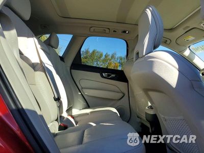 Zdjęcie 10 z 12 samochodu: 2021 VOLVO XC60 T5 INSCRIPTION VIN:YV4102RLXM1753769 - miniatura