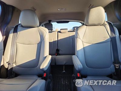 Zdjęcie 10 z 13 samochodu: 2026 TOYOTA SIENNA XLE 7-PASSENGER VIN:5TDYSKFC5TS250071 - miniatura