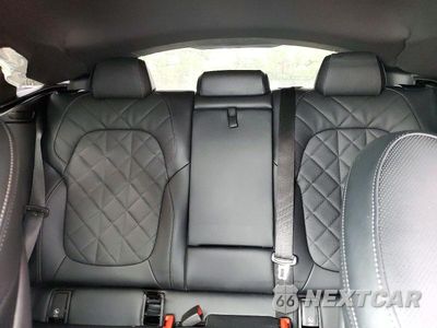 Zdjęcie 10 z 13 samochodu: 2025 BMW X6 XDRIVE40I VIN:5UX33EX04S9X68276 - miniatura