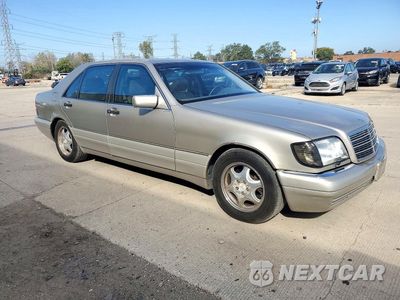 Czwarte zdjęcie samochodu z boku: 1997 MERCEDES-BENZ S 420 VIN:WDBGA43G4VA352073 - miniatura