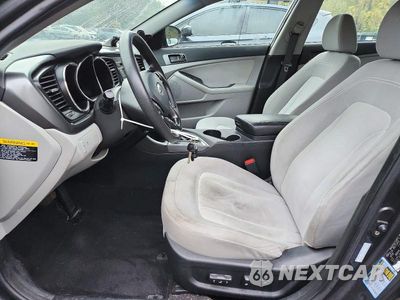 Zdjęcie 7 z 12 samochodu: 2011 KIA OPTIMA LX VIN:KNAGM4A7XB5168933 - miniatura