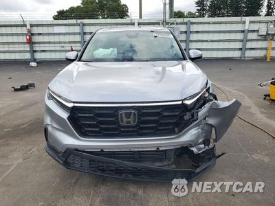 Piąte zdjęcie samochodu w środku: 2023 HONDA CR-V EX VIN:7FARS3H43PE002108 - miniatura