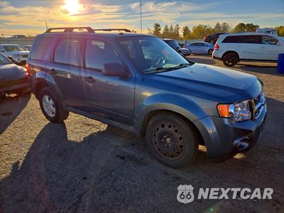 Czwarte zdjęcie samochodu z boku: 2010 FORD ESCAPE XLT VIN:1FMCU9DG8AKC94035 - miniatura