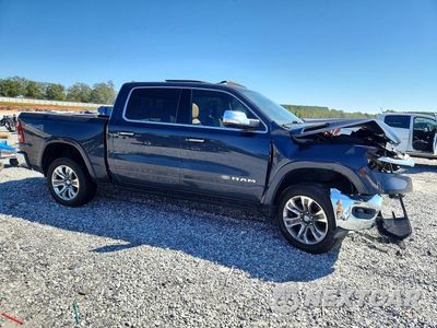 Czwarte zdjęcie samochodu z boku: 2019 RAM 1500 LONGHORN VIN:1C6SRFKT1KN696177 - miniatura