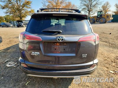 Zdjęcie 6 z 12 samochodu: 2017 TOYOTA RAV4 XLE VIN:JTMRFREV0HJ127562 - miniatura