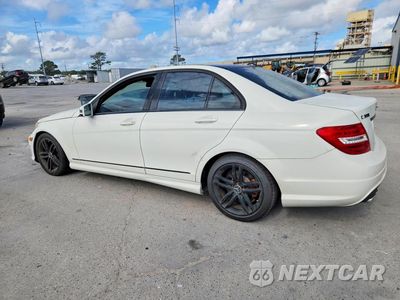 Drugie zdjęcie samochodu z przodu: 2012 MERCEDES-BENZ C 300 4MATIC VIN:WDDGF8BB9CA724977 - miniatura