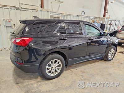 Trzecie zdjęcie samochodu z tyłu: 2021 CHEVROLET EQUINOX LS VIN:2GNAXSEV2M6126977 - miniatura
