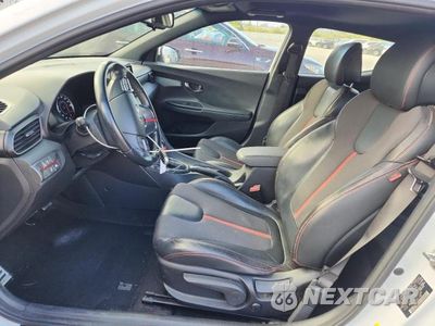 Zdjęcie 7 z 12 samochodu: 2020 HYUNDAI VELOSTER TURBO 1.6T VIN:KMHTH6AB1LU022929 - miniatura