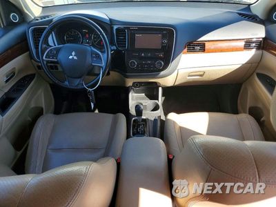 Zdjęcie 8 z 13 samochodu: 2014 MITSUBISHI OUTLANDER SE VIN:JA4AZ3A36EZ006645 - miniatura