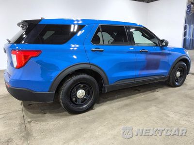 Trzecie zdjęcie samochodu z tyłu: 2021 FORD EXPLORER POLICE INTERCEPTOR VIN:1FM5K8AW0MNA16219 - miniatura