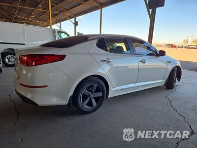 Trzecie zdjęcie samochodu z tyłu: 2015 KIA OPTIMA LX VIN:KNAGM4A75F5571823 - miniatura
