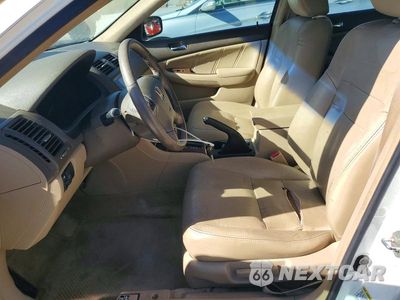 Zdjęcie 7 z 12 samochodu: 2007 HONDA ACCORD EX VIN:1HGCM665X7A043984 - miniatura