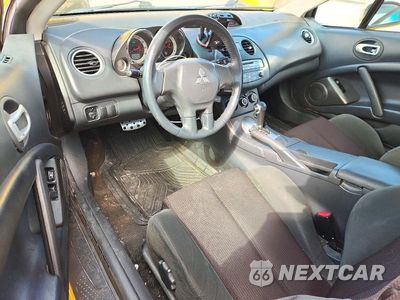 Zdjęcie 8 z 12 samochodu: 2009 MITSUBISHI ECLIPSE GS VIN:4A3AK24F19E021610 - miniatura