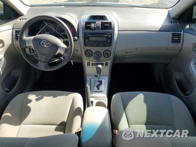 Zdjęcie 8 z 12 samochodu: 2012 TOYOTA COROLLA LE VIN:2T1BU4EE7CC812172 - miniatura