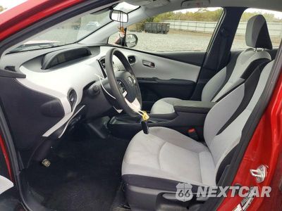 Zdjęcie 7 z 12 samochodu: 2018 TOYOTA PRIUS TWO VIN:JTDKBRFU1J3590520 - miniatura