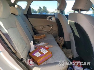 Zdjęcie 11 z 13 samochodu: 2020 KIA SOUL LX VIN:KNDJ23AU7L7089515 - miniatura