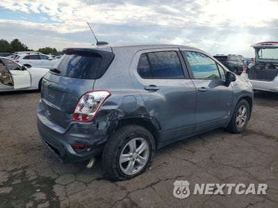 Trzecie zdjęcie samochodu z tyłu: 2020 CHEVROLET TRAX LS VIN:3GNCJKSB9LL297451 - miniatura