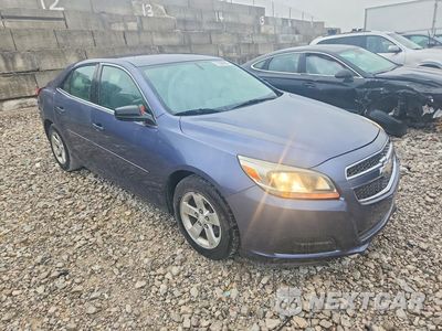 Czwarte zdjęcie samochodu z boku: 2013 CHEVROLET MALIBU LS VIN:1G11B5SA1DF356177 - miniatura