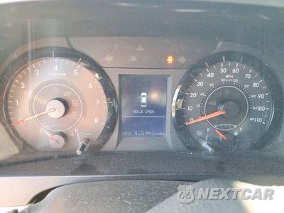 Zdjęcie 9 z 13 samochodu: 2017 TOYOTA SIENNA LE VIN:5TDKZ3DCXHS804240 - miniatura