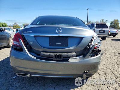 Zdjęcie 6 z 12 samochodu: 2018 MERCEDES-BENZ C 300 VIN:55SWF4JB2JU254116 - miniatura