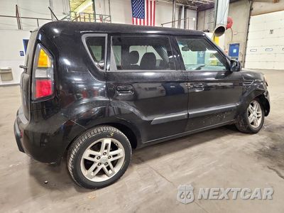 Trzecie zdjęcie samochodu z tyłu: 2010 KIA SOUL + VIN:KNDJT2A26A7060817 - miniatura
