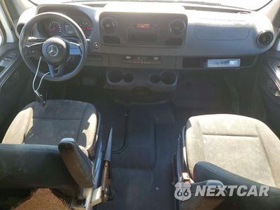 Zdjęcie 8 z 13 samochodu: 2019 MERCEDES-BENZ SPRINTER 1500/2500 VIN:WD4PE7ED5KT015203 - miniatura